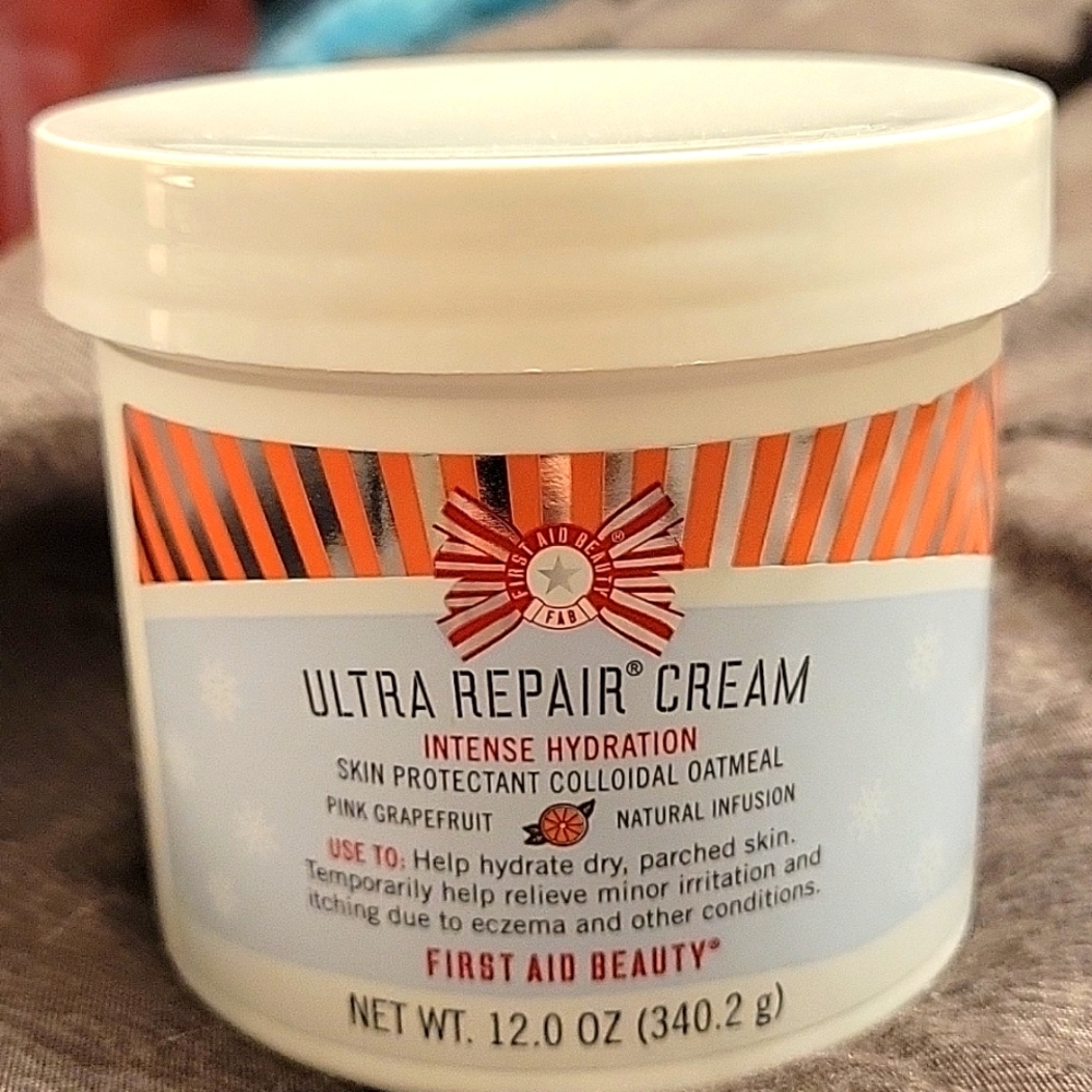 First Aid Beauty Ultra Repair Cream